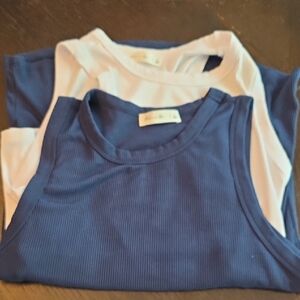 Set Of 2 NWOT Active USA Womens Tank Tops in Navy and White Size Large
